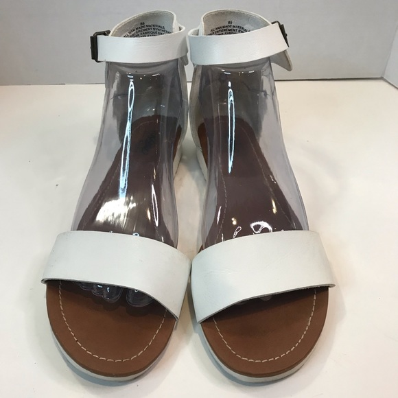 Mossimo Sandal - Picture 8 of 12